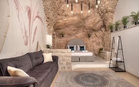 בראשית - סוויטות בוטיק בצפת העתיקה - Beresheet - Boutique Suites in the Old City